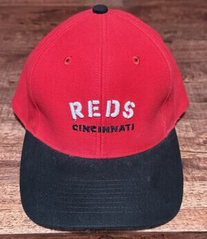Logo Athletic Cincinnati Reds MLB Strapback Hat